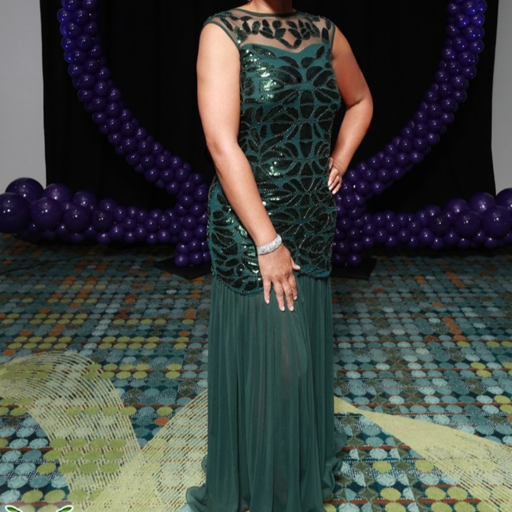 Hunter green formal gown, size Large